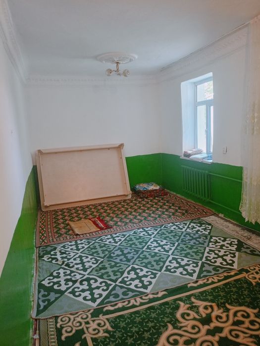 4 бөлмелі жер үй сатылады.,