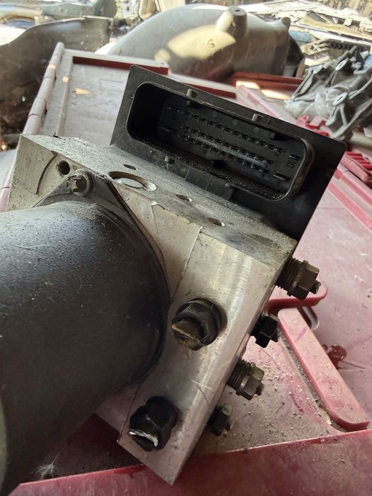 Pompă / Modul ABS BMW Seria 5 E60 E61 (Active Steering) directie activa
