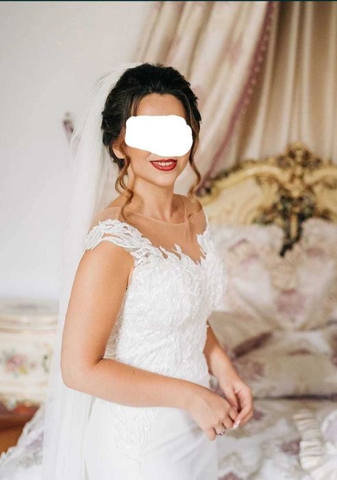 Rochie de mireasa sirena cu trena lunga
