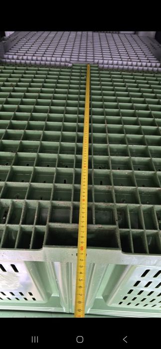 Vând euro boxi plastic