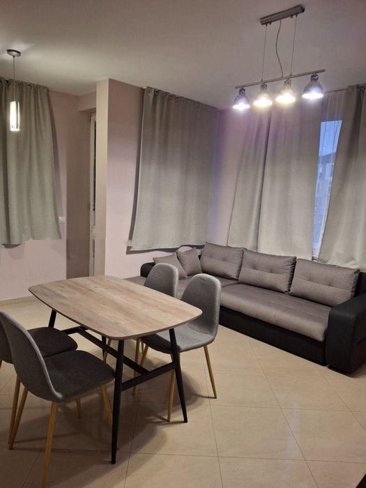 Дава се под наем Тристаен апартамент в София, Зона Б-19 - 84 кв.м за 830 € - Снимка #1