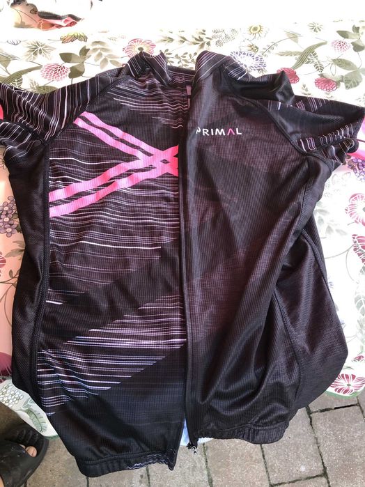 Vand set Ciclism Damă Primal Asonic EVO 2.0 (Tricou M + Pantaloni L) – Ca nou