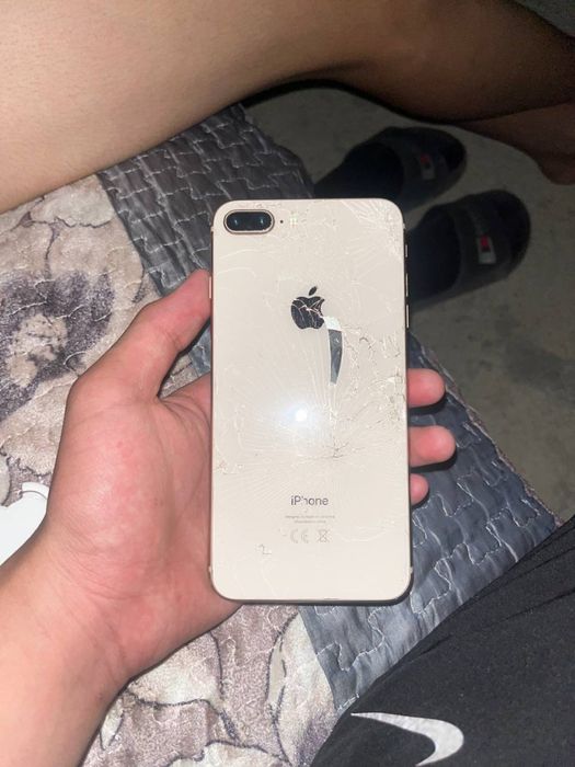 Айфон 8+ 64гб