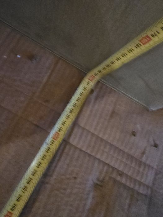 Стеклянная дверь