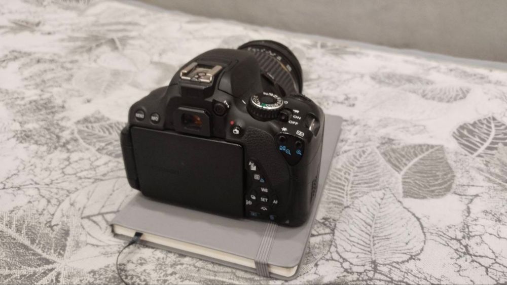 Фотоаппарат Canon 650d