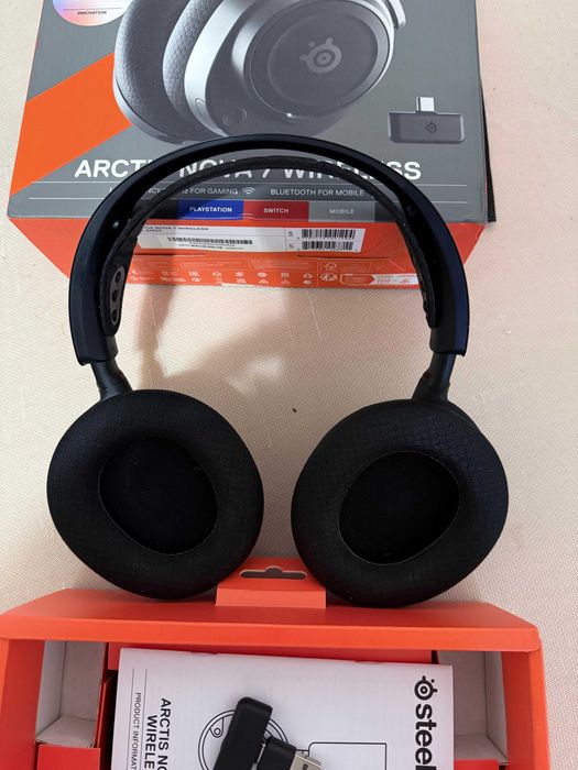 Casti gaming SteelSeries Arctis Nova 7 Wireless