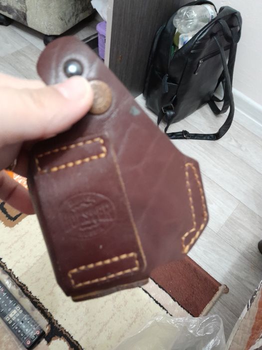 Продам чехол кожаный