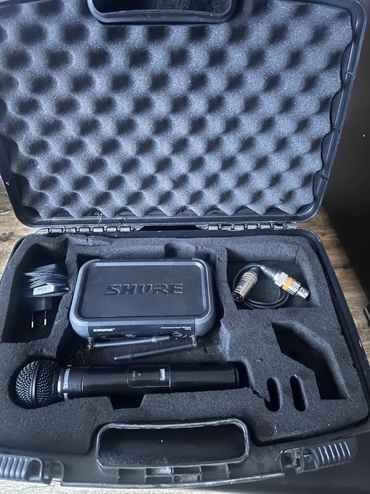 Vând Microfon Shure PGX2 BETA 58A