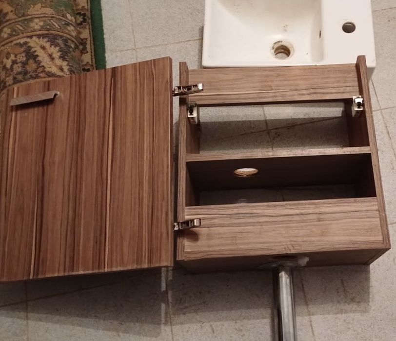 Тумба для ванной комнаты