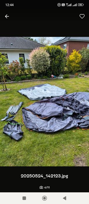 Голяма палатка за 4 човека.