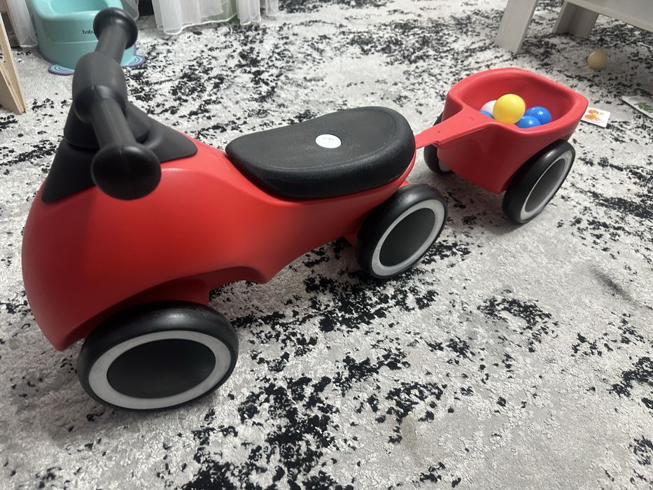 Машинка каталка. Толокар