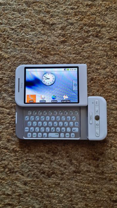 Продавам HTC Dream G1 първият андроид телефон