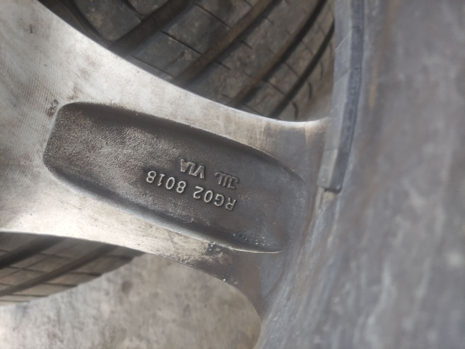 Джанти с летни  гуми 5х114.3  245/60/18