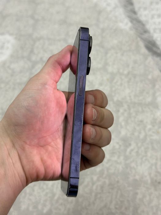 iPhone 14pro ………….