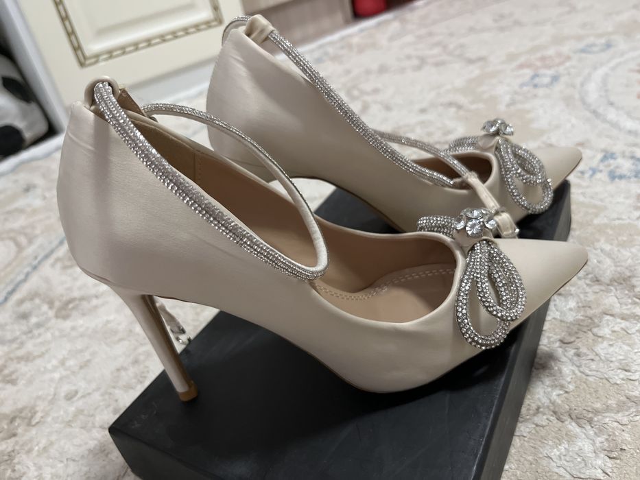 Продам новые туфли