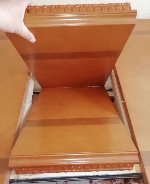 Продам стол натуральный дуб