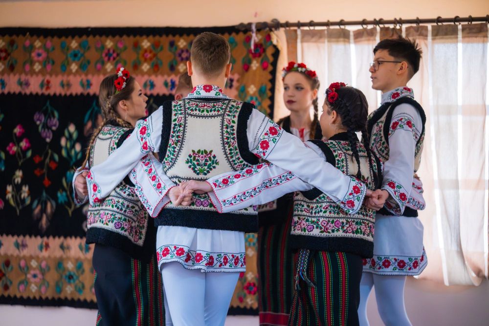 Trupă de dans popular