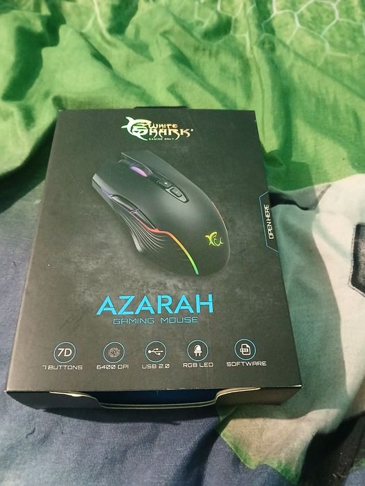 Vând mouse White shark