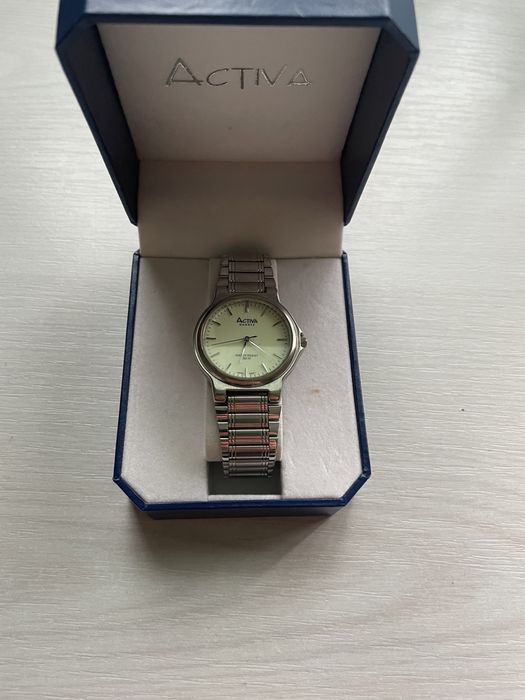 Ceas dama Activa