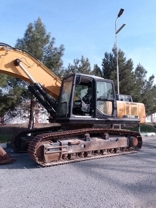 Экскаватор 1.8 м³