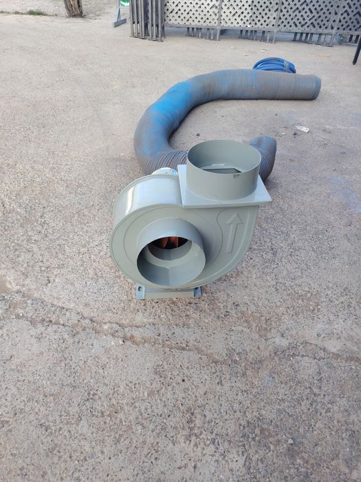 Вытяжка новая продаётся