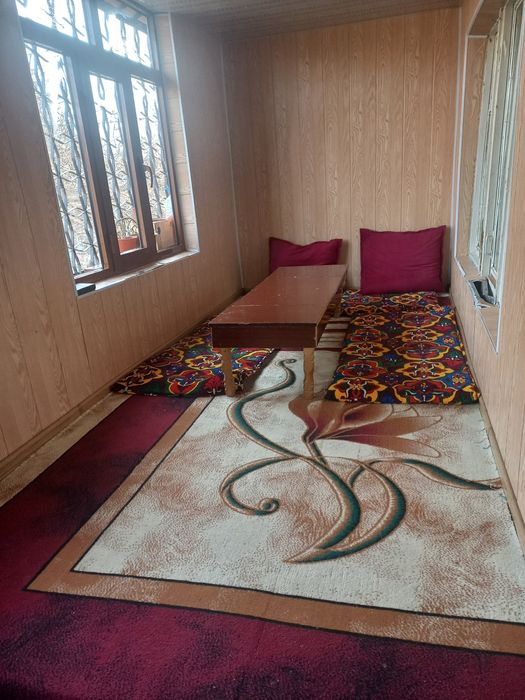 Chirchiq  2xona dom sotiladi.