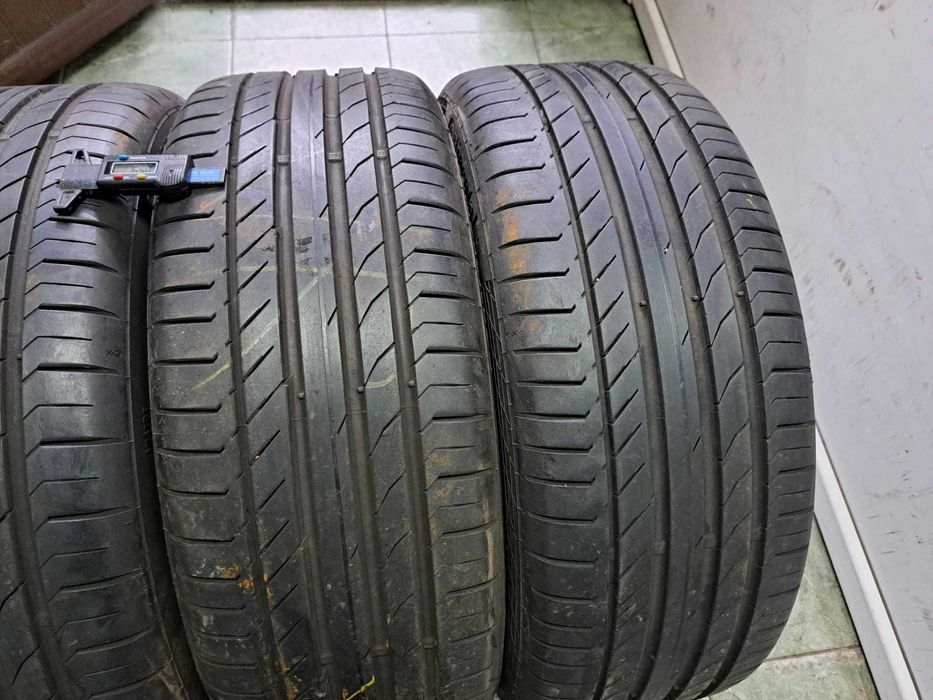 4 anvelope 235/45 R19 Continental runflat
