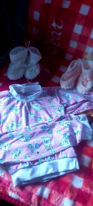 продавам неисползвани децки дрешки