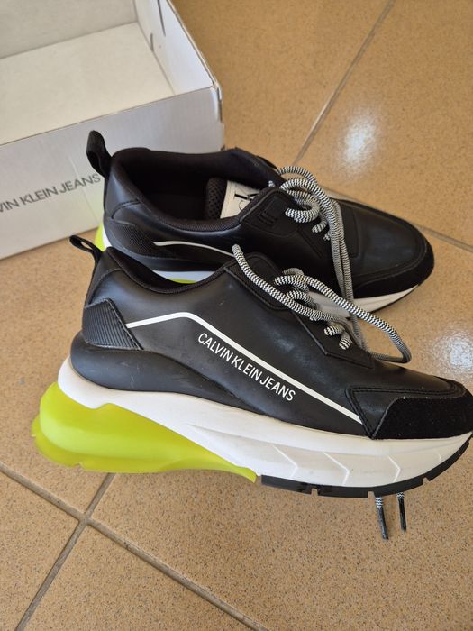 Ash , Calvin Klein, Inuikii