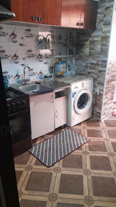 Уй сотилади! 3 микрорайон тинчлик МФЙ, 39, 1, 73 квартира.