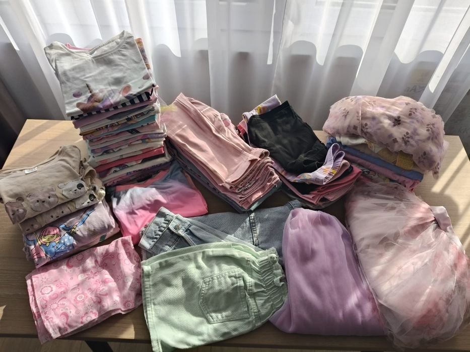 Vând haine fetița , primăvară /vara , mărimea  116-122