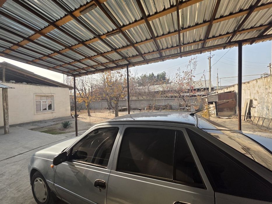 Уй сотилади  6.5  соток