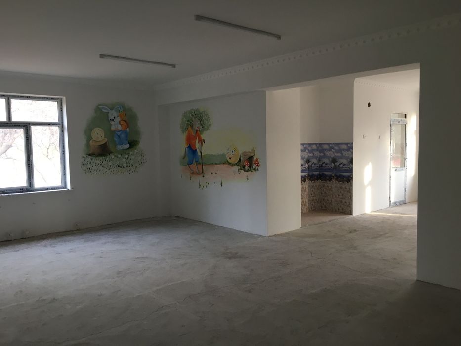 57 сот, 1320 кВ м здание г. Газалкент