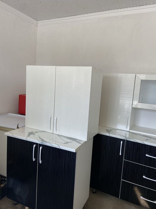 Б/у кухнный гарнитур 3 метр