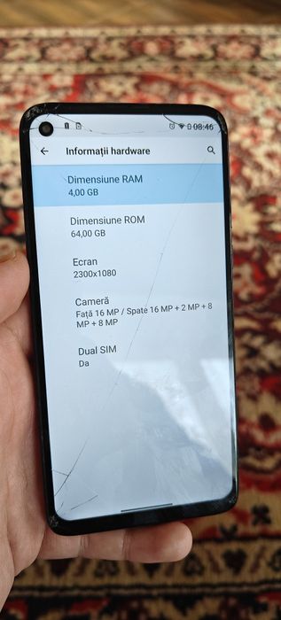 Huawei p30 lite și Motorola g8 power