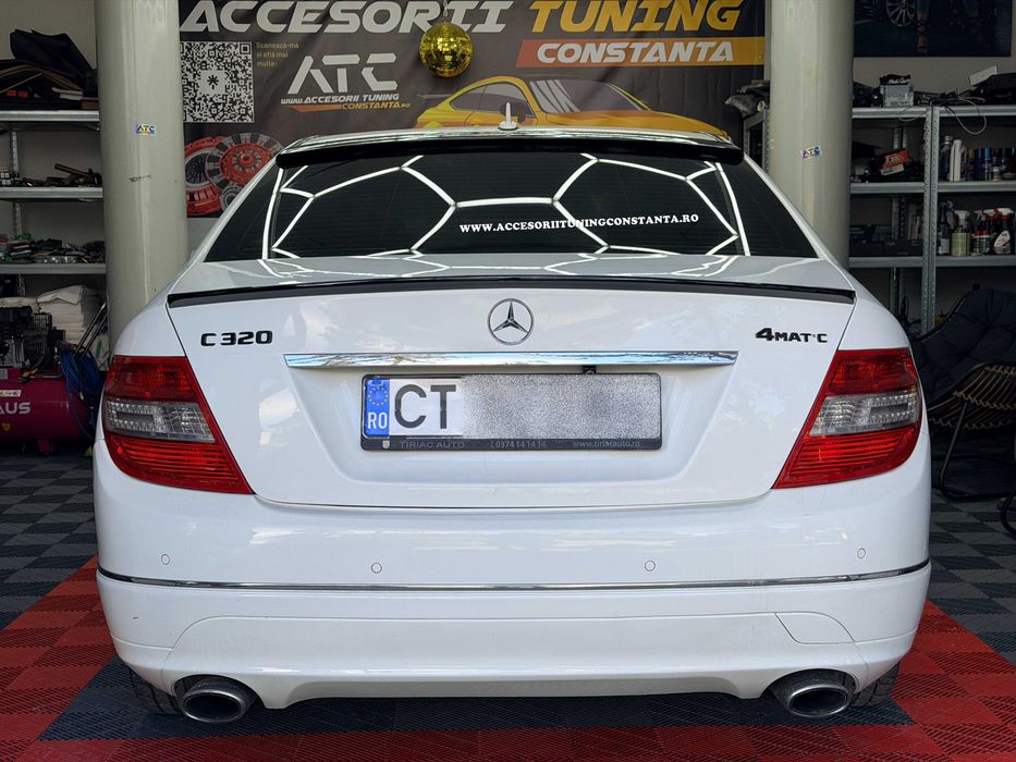 Eleron Portbagaj - Mercedes C Class W204 Amg Style Negru Lucios
