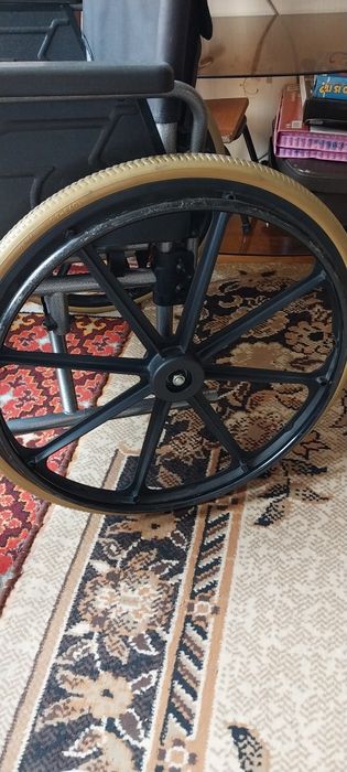 Продам Инвалидную каляску