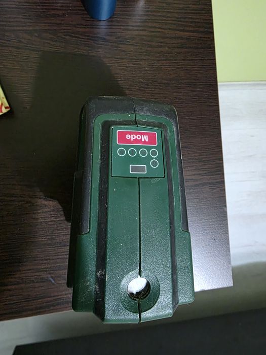 Лазерен нивелир Бош pcl 20