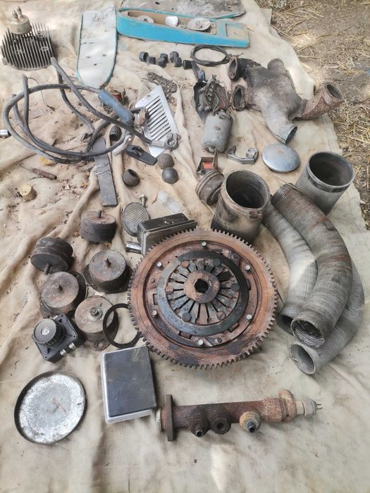 Части за трабант 601 S