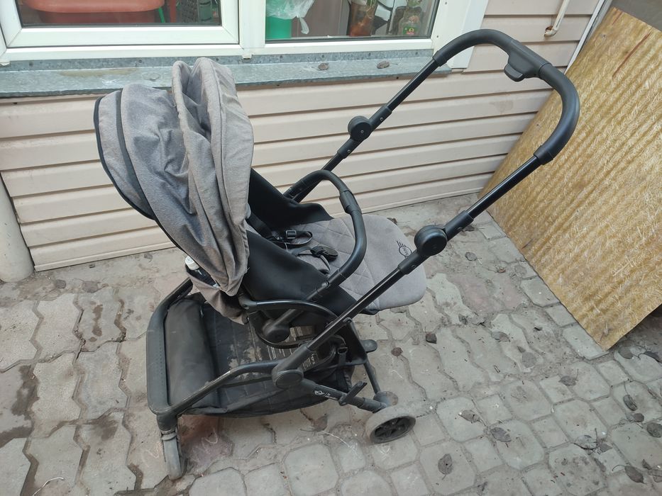 Коляска для младенца до 1,5 - 2 годика
