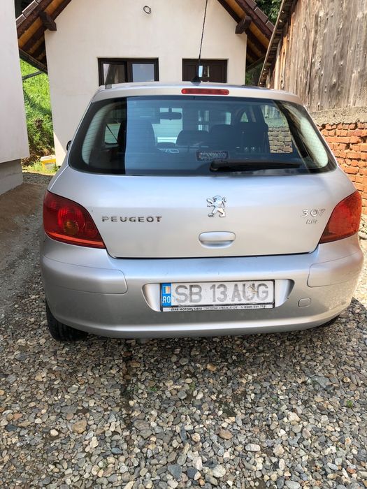 Dezmembrez Peugeot 307