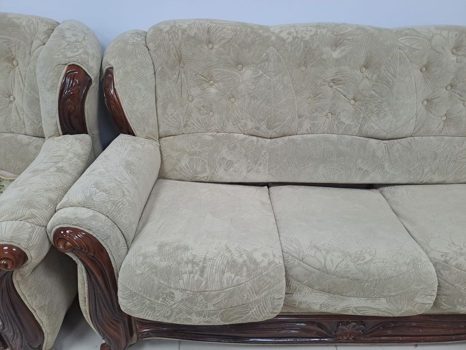 Диван продам звоните