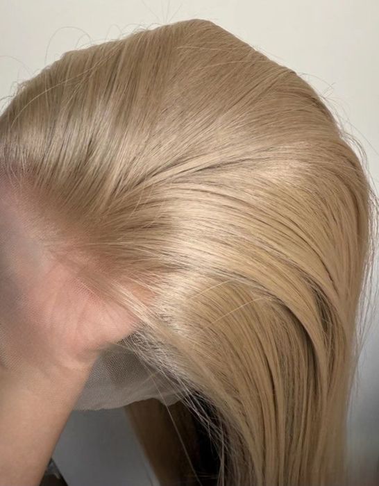 Перуки от естествена коса