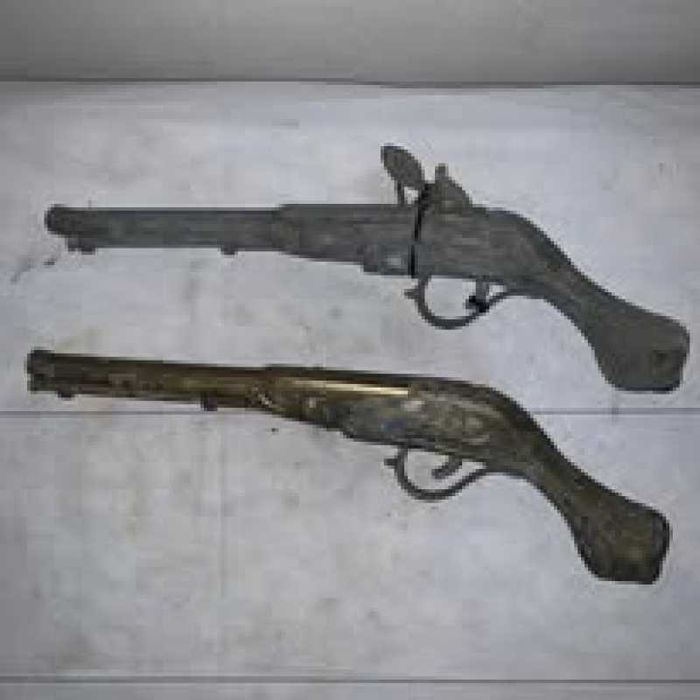 Panoplie pistol din bronz