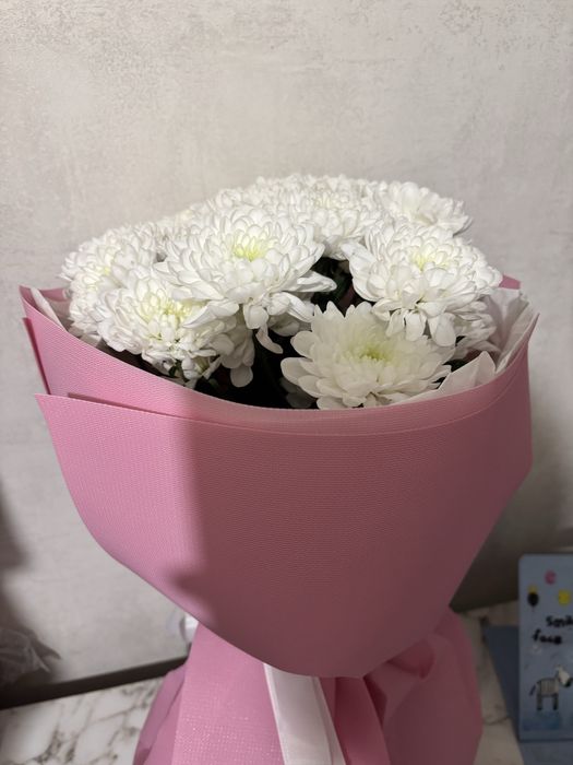 Продам два букета цветов хризантем по 13000 тенге