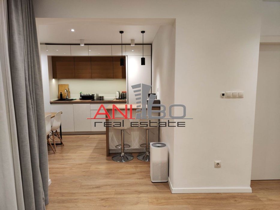 Продава се Тристаен апартамент в Варна, Център - 120 кв.м за 2742 €/кв.м - Снимка #8