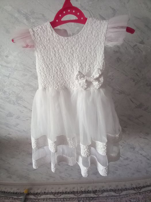 Платье 5000 на 5-7 лет