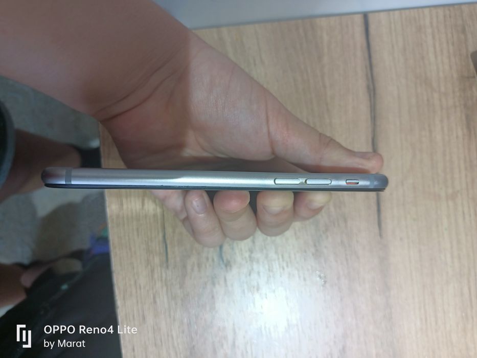 Продам айфон 6 срочно