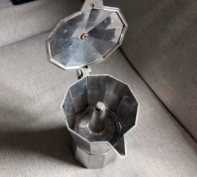 Cafetiera aluminiu 6 cesti 300ml pentru plita prin infuzie