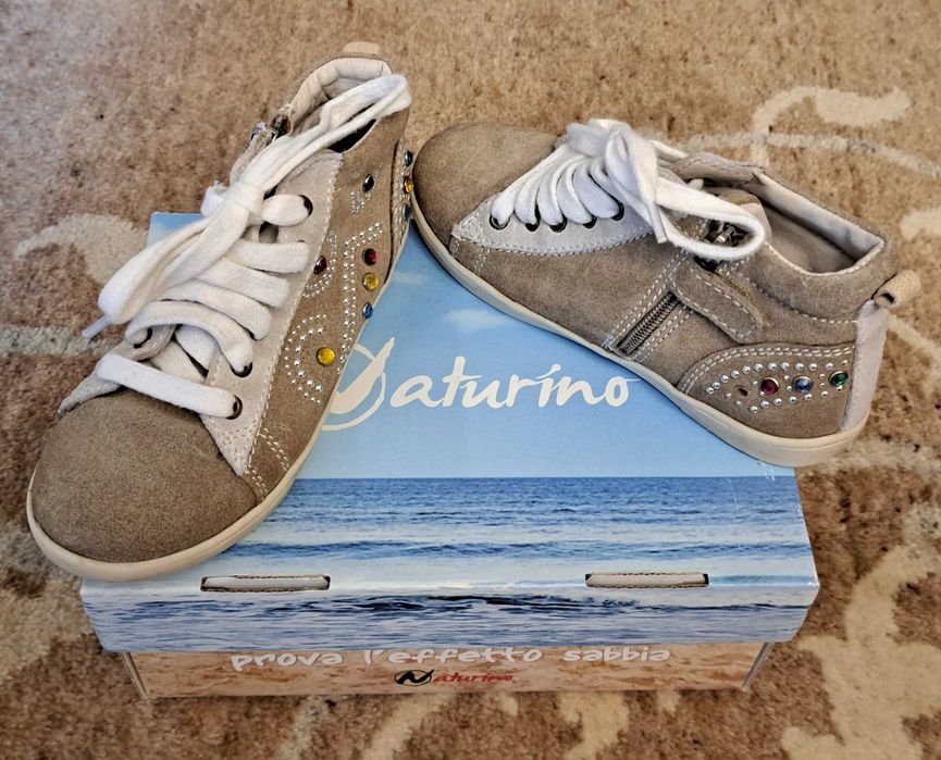 Tenesi ghetuta bej Naturino din pliele